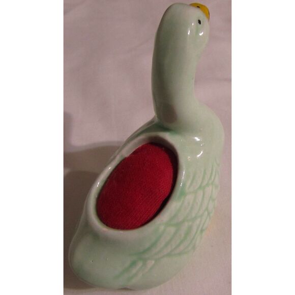 Vintage Ceramic duck goose mint green pin cushion sewing box needles pins - Picture 2 of 7